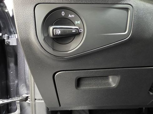 Certified 2024 Volkswagen Tiguan S image 18