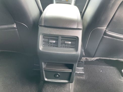 Used 2024 Ford Edge SEL image 36