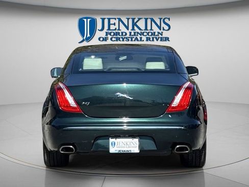 Used 2012 Jaguar XJ image 10