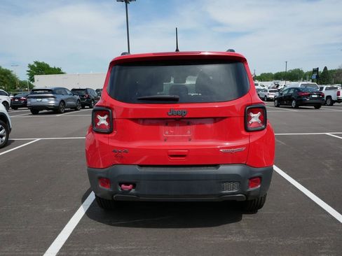 Used 2021 Jeep Renegade Trailhawk AWD/4WD image 6