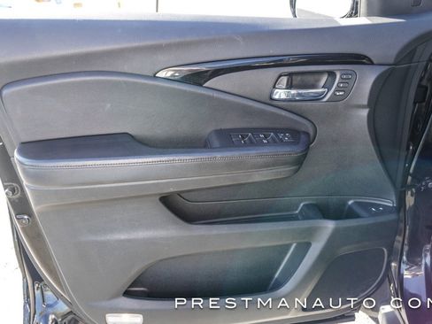 Used 2020 Honda Pilot Touring image 32