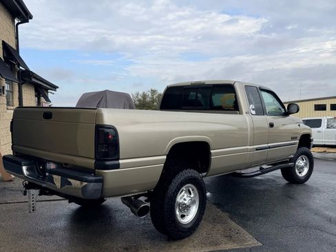 Used 2002 Dodge Ram 2500 Truck 4x4 Quad Cab image 3