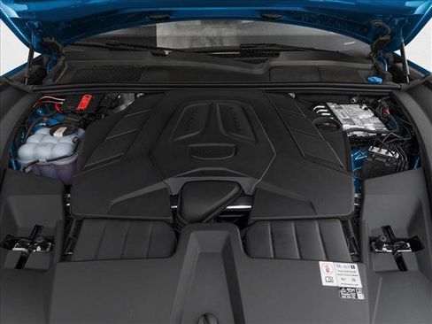 New 2026 Porsche Cayenne GTS image 8