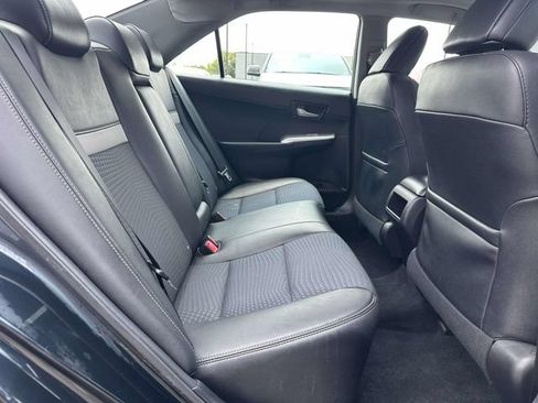 Used 2014 Toyota Camry SE FWD image 9