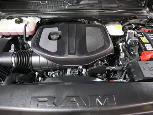 Used 2025 RAM 1500 Classic Warlock image 14