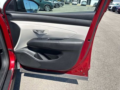 Used 2025 Hyundai Tucson SEL FWD image 23