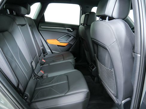 Used 2019 Audi Q3 2.0T Premium Plus w/ Premium Plus Package AWD/4WD image 22