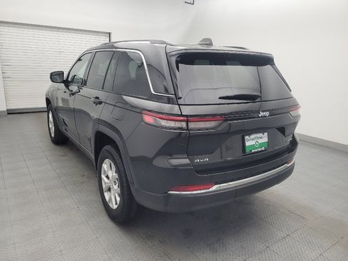 Used 2023 Jeep Grand Cherokee Limited AWD/4WD image 5