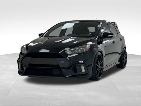 Used 2017 Ford Focus RS image 3