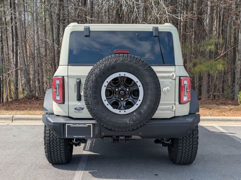 Certified 2025 Ford Bronco Badlands image 4