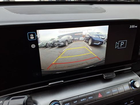 Used 2025 Hyundai Kona SEL image 20