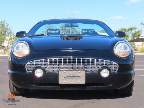 Used 2004 Ford Thunderbird image 31