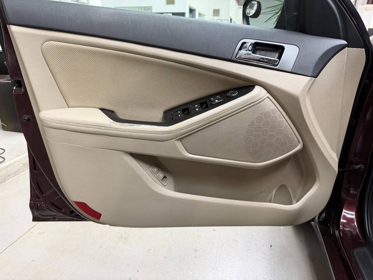 Used 2012 Kia Optima EX FWD image 10