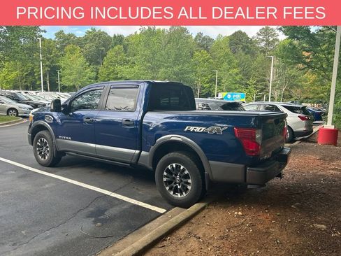 Used 2017 Nissan Titan PRO-4X w/ Pro-4x Convenience Package AWD/4WD image 5