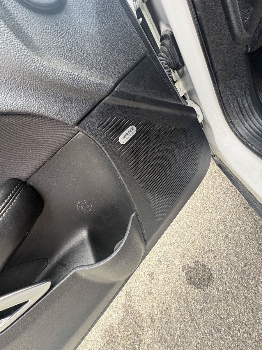 Used 2018 Dodge Challenger R/T w/ Sound Group RWD image 8