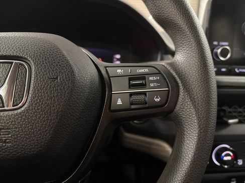 Used 2023 Honda Accord EX image 18