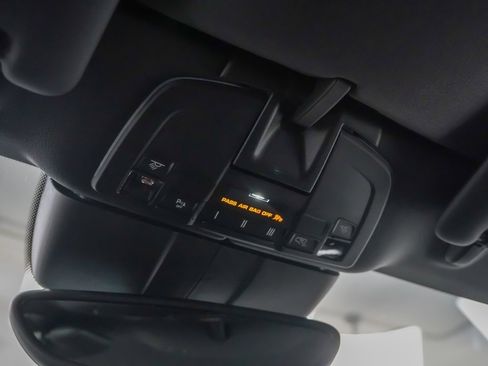 Certified 2016 Porsche 911 Carrera 4S image 24