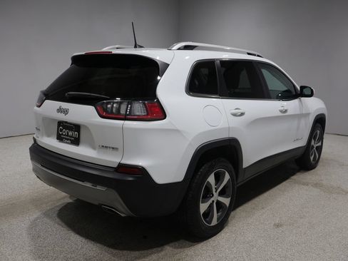 Used 2019 Jeep Cherokee Limited AWD/4WD image 2