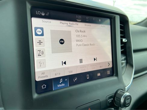 Used 2023 RAM 1500 Big Horn AWD/4WD image 23