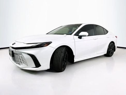 Used 2026 Toyota Camry XSE image 2