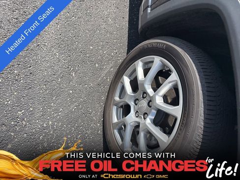 Used 2023 Jeep Compass Latitude image 9