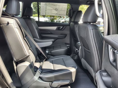 New 2025 Buick Enclave Preferred w/ Power Package image 27