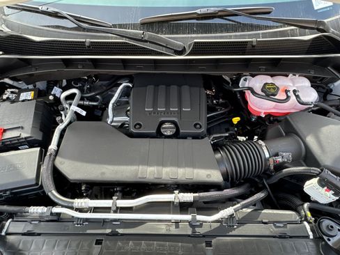 Used 2026 GMC Sierra 1500 Pro w/ Pro Value Package RWD image 8