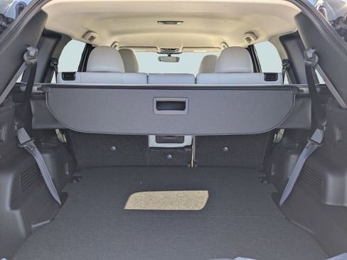 New 2026 Mitsubishi Outlander SE image 12