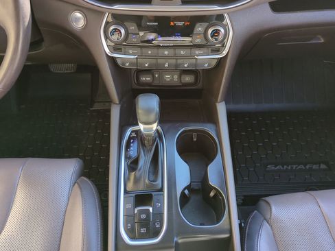 Used 2020 Hyundai Santa Fe Limited image 19