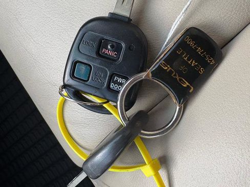 Used 2005 Lexus RX 330 AWD image 73