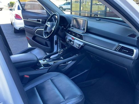 Used 2020 Kia Telluride S w/ S 8 Passenger Seating Package image 29