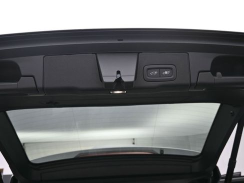 New 2026 Volvo XC60 B5 Plus w/ Protection Package Premier image 31