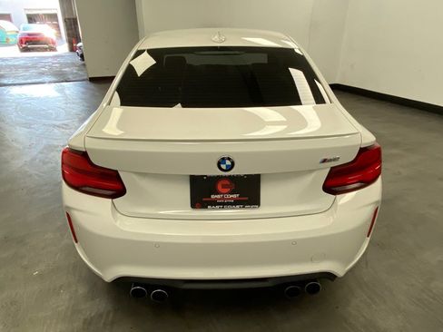 Used 2018 BMW M2 RWD image 5