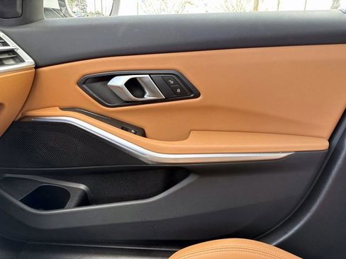 Used 2025 BMW 330i 330i w/ Convenience Package image 22