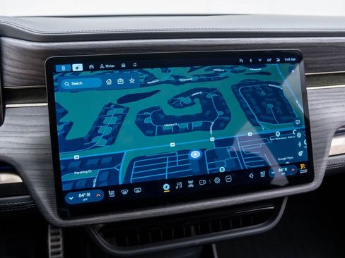 Used 2022 Rivian R1S Launch Edition image 23