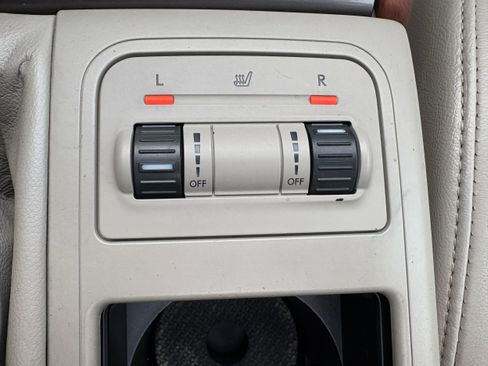 Used 2006 Subaru Outback 2.5i Limited image 35