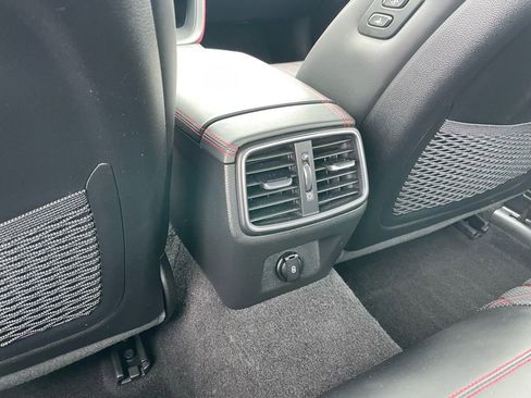 Used 2023 Genesis G70 3.3T w/ Sport Prestige Package image 9