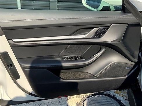 New 2025 Porsche Taycan image 26