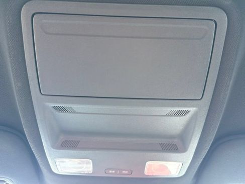 Used 2025 Ford Mustang Coupe RWD image 32