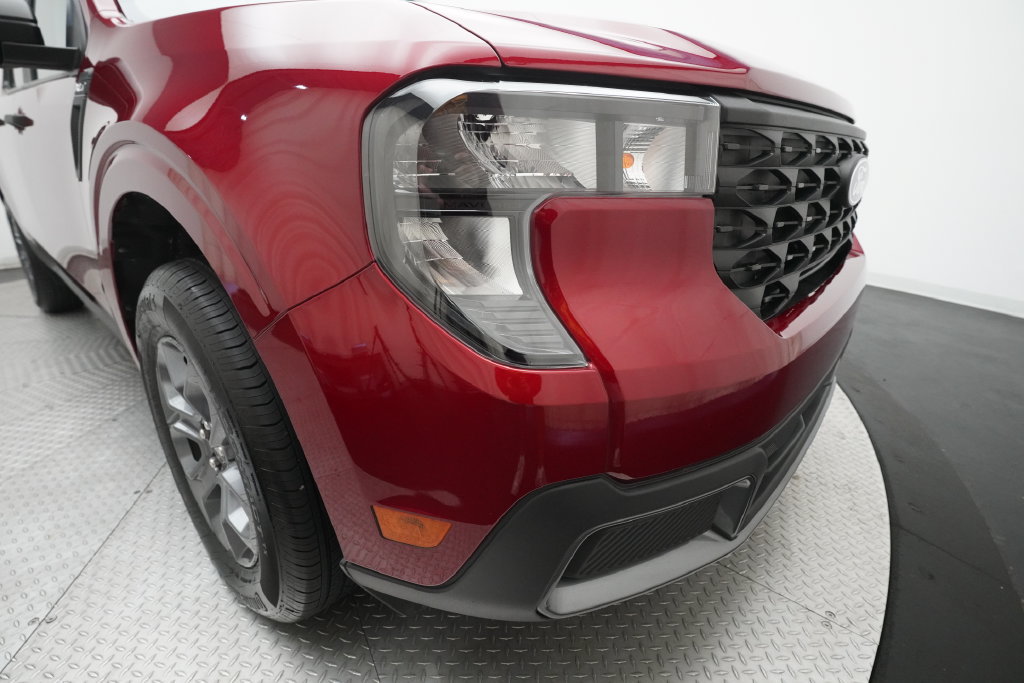 Used 2025 Ford Maverick XLT w/ Equipment Group 301A AWD/4WD image 22