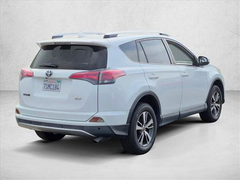 Used 2016 Toyota RAV4 XLE w/ Convenience Package FWD image 6