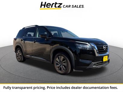 Used 2025 Nissan Pathfinder SV
