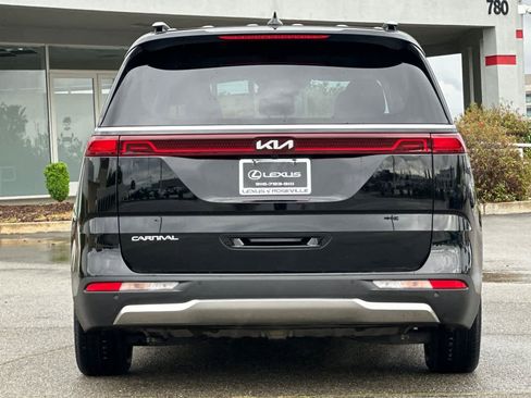 Used 2024 Kia Carnival SX Prestige FWD image 8