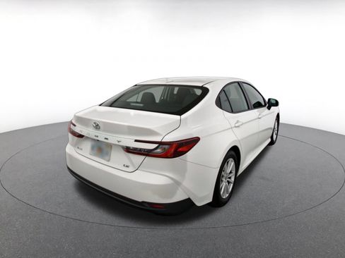Used 2025 Toyota Camry LE FWD image 9