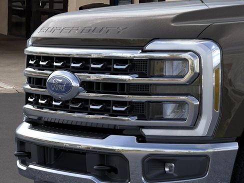 New 2025 Ford F250 Lariat w/ Chrome Package AWD/4WD image 17