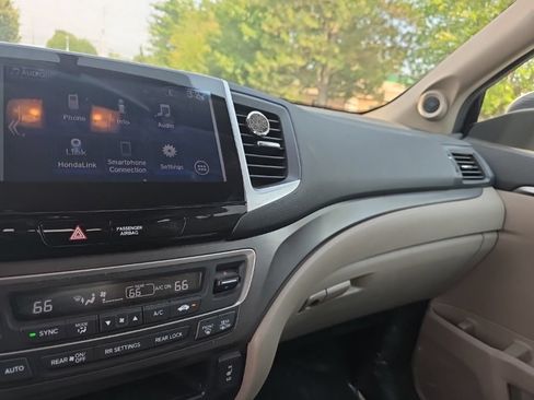 Used 2017 Honda Pilot EX-L image 18