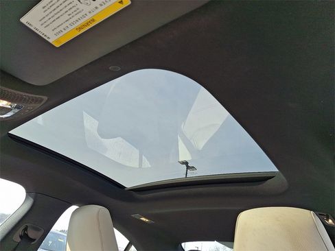 Used 2020 Mercedes-Benz CLA 250 4MATIC image 14