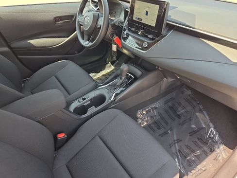 Certified 2025 Toyota Corolla LE FWD image 14