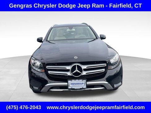 Used 2019 Mercedes-Benz GLC 300 4MATIC image 2