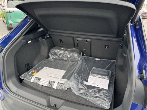 Certified 2021 Volkswagen ID.4 Pro S image 36